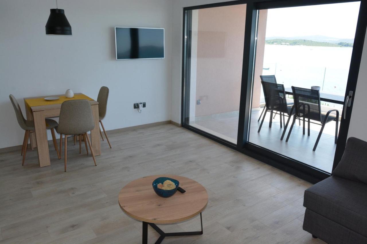 Sole Apartment Туран Екстериор снимка
