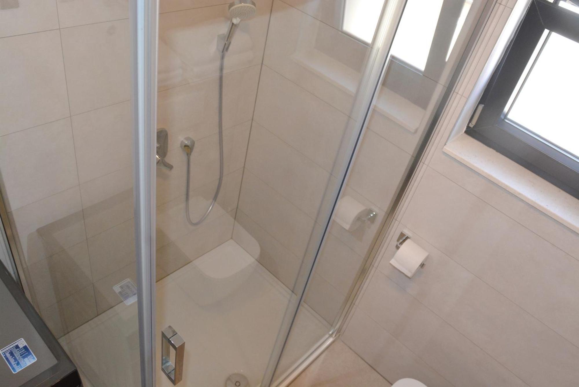 Sole Apartment Туран Екстериор снимка