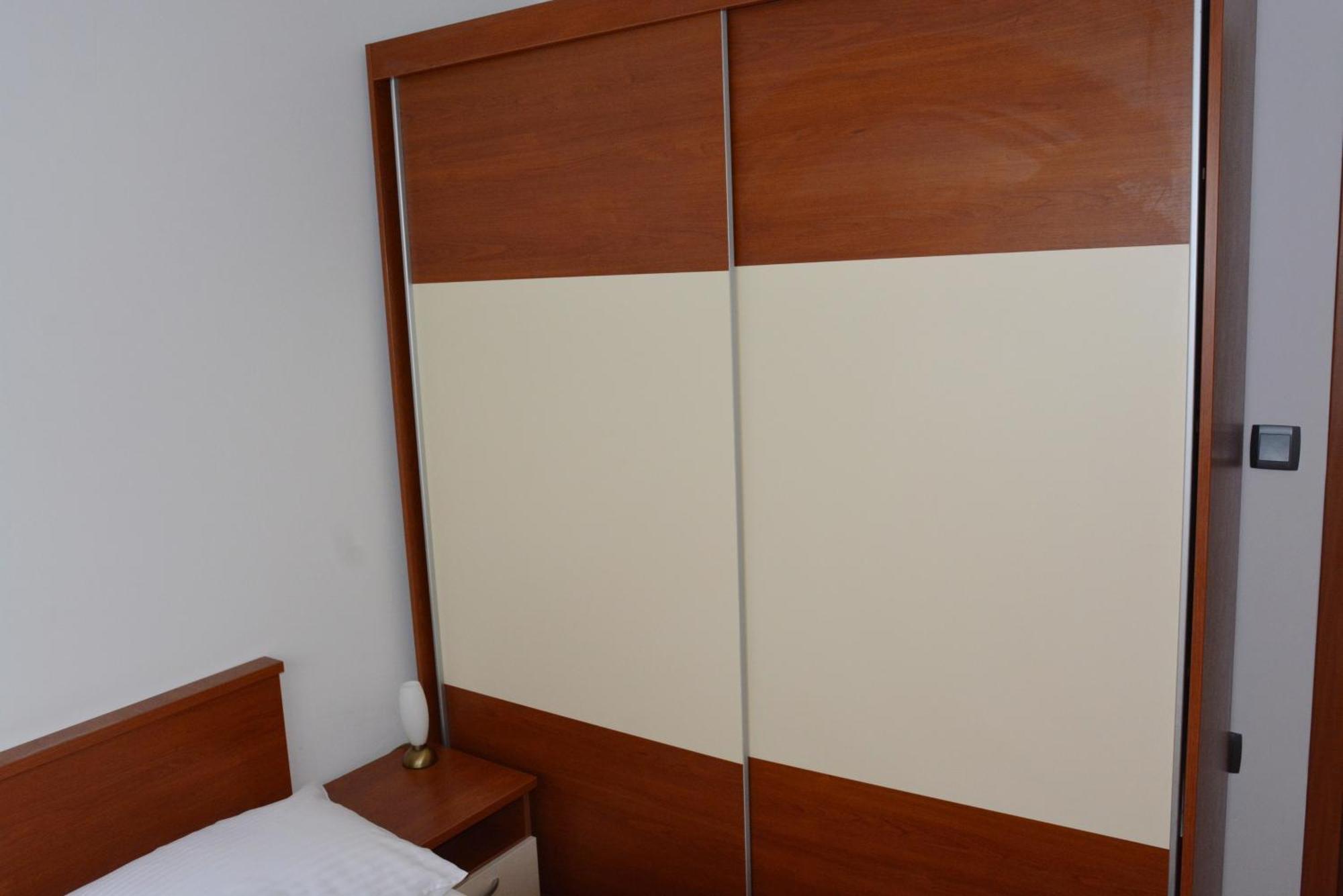 Sole Apartment Туран Екстериор снимка