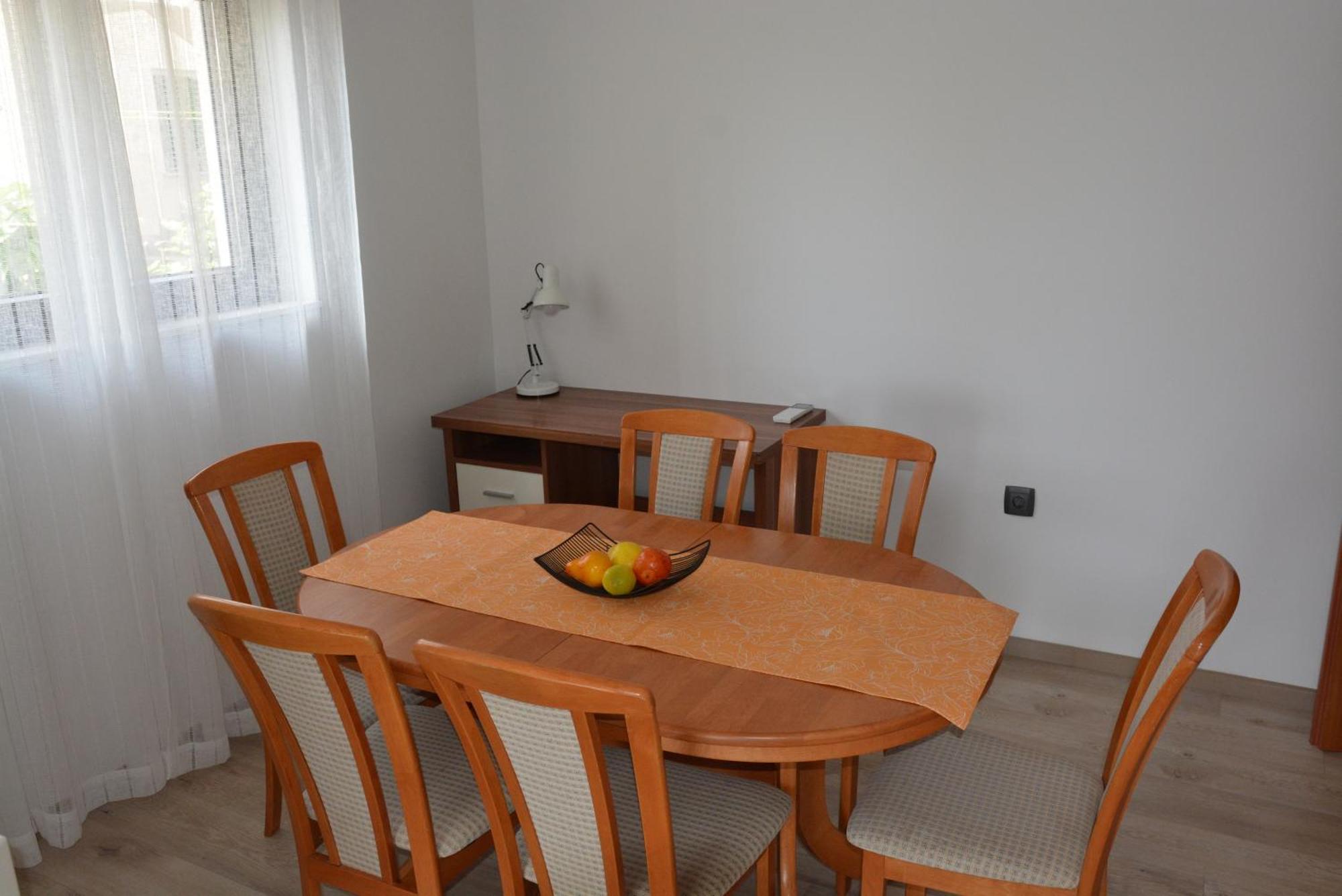 Sole Apartment Туран Екстериор снимка