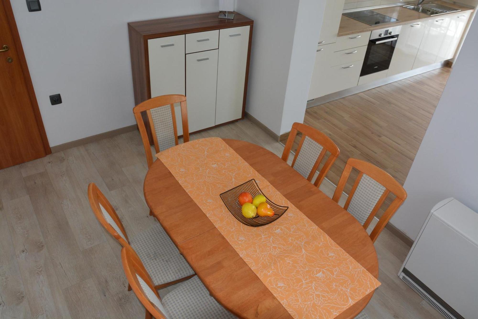 Sole Apartment Туран Екстериор снимка